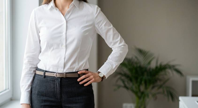 优雅知性风格塑造:打造高贵气质的穿搭秘籍 优雅知性风格塑造:打造高贵气质的穿搭秘籍第二张图