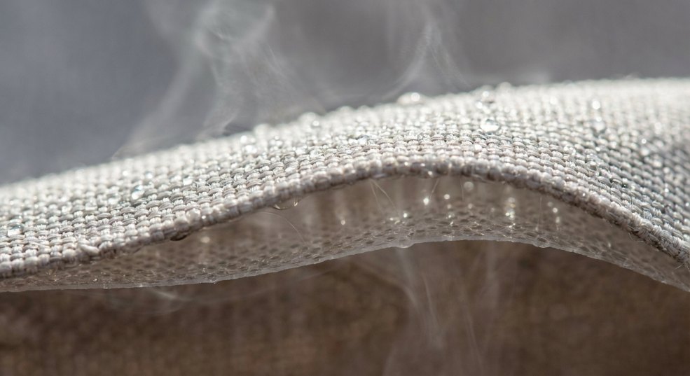 防水透气膜技术：革新服装的秘密武器第二张图