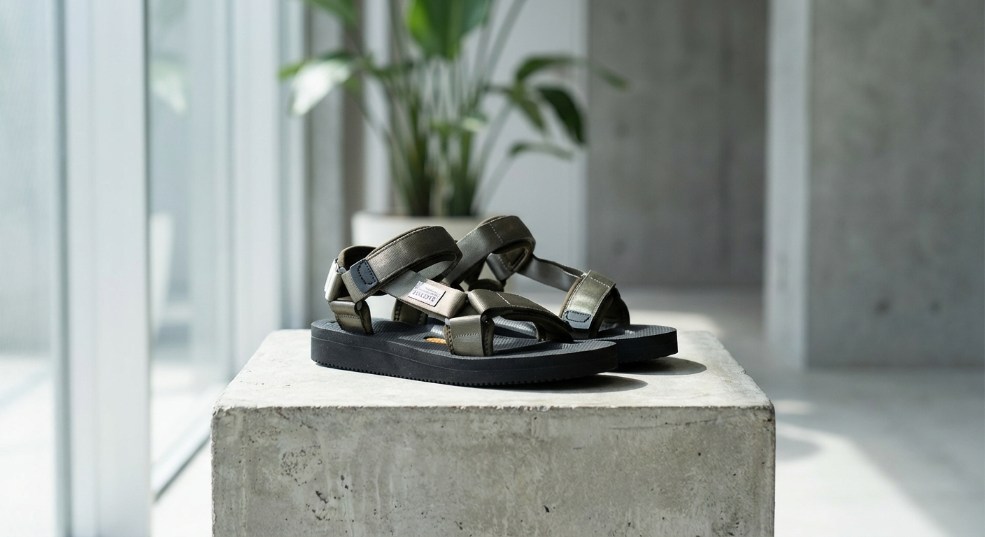 SUICOKE x 13 09 SR 合作版 MOTO 即将登场