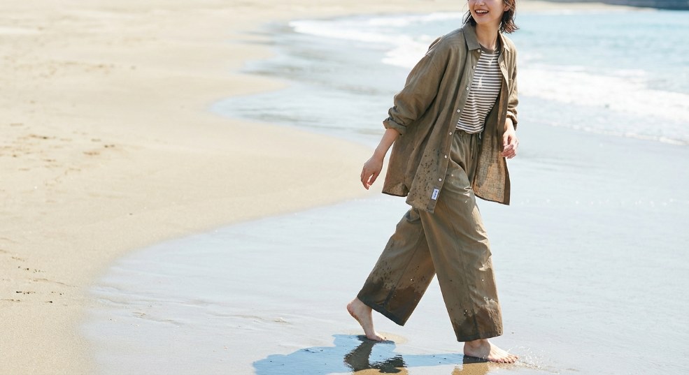 《OCEANS》 为 B:MING by BEAMS 拍摄全新盛夏型录第二张图