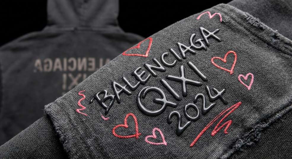 BALENCIAGA 推出 2024 七夕胶囊系列第一张图