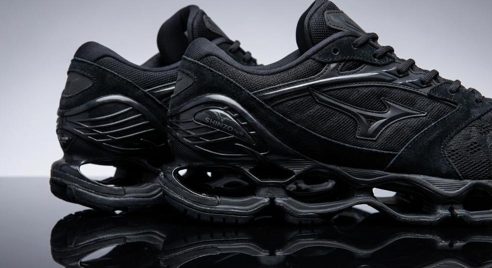 SHINZO Paris x MIZUNO 最新合作系列发布预告第一张图