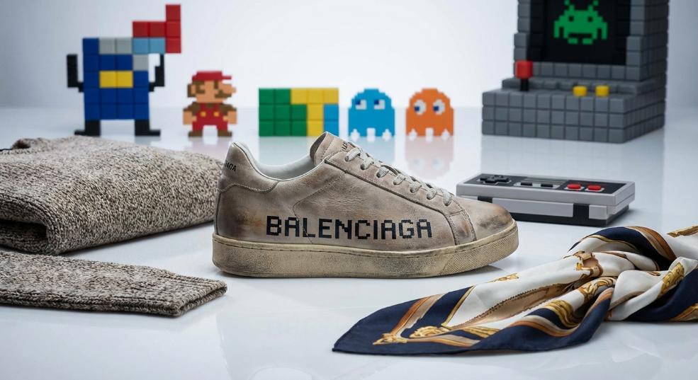 BALENCIAGA 携手《极品飞车：集结》推出合作系列第一张图
