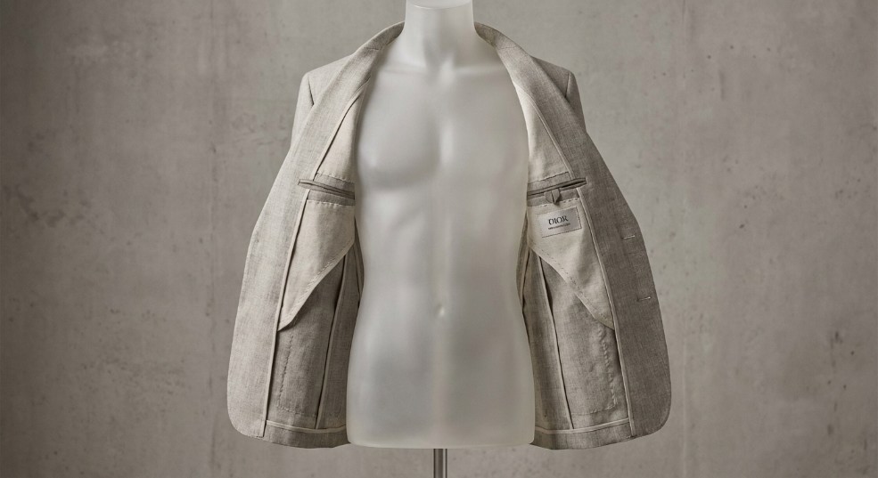 DIOR 发布 2025 早春男装系列第一张图