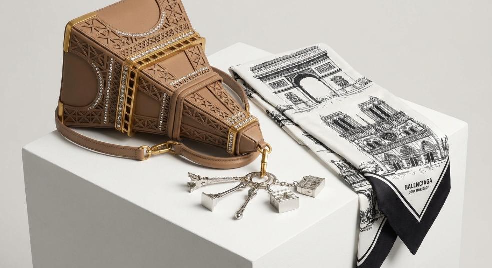 BALENCIAGA 在官网开设 Souvenir Shop第一张图