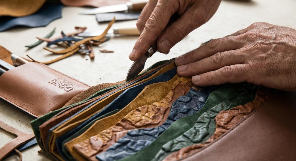 LOEWE 发布限量版 FLAMENCO SURPLUS 包袋第一张图