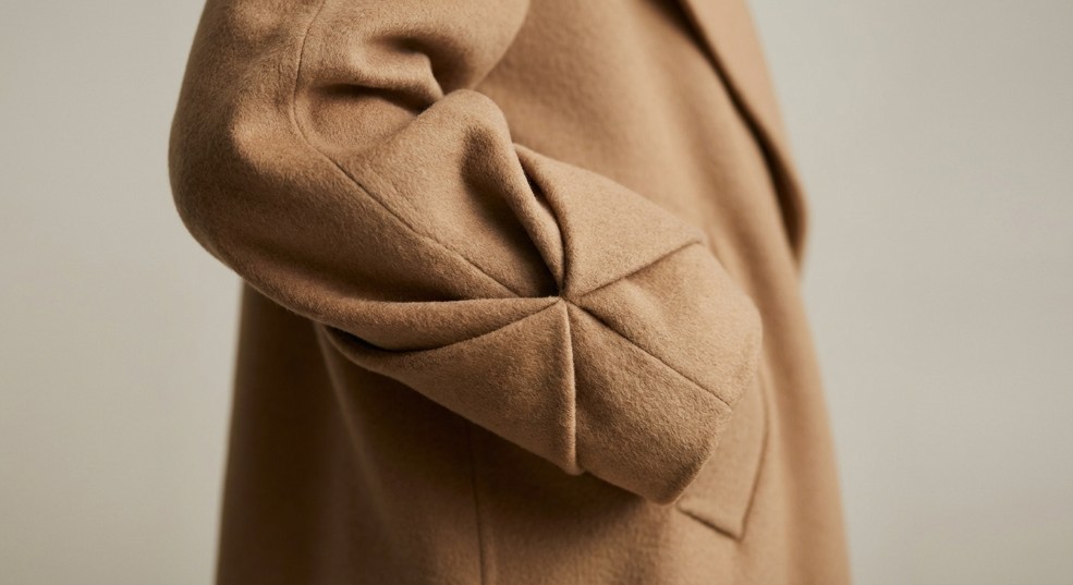 KHAITE 2025 早春系列发布第一张图