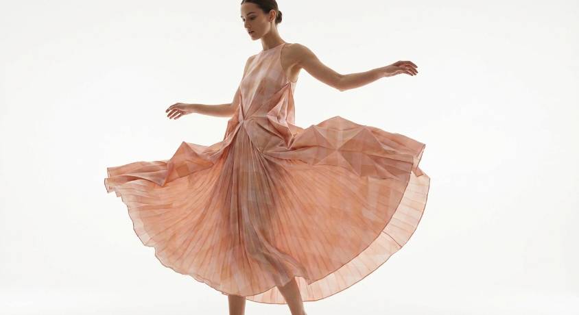 KHAITE 2025 早春系列发布第二张图