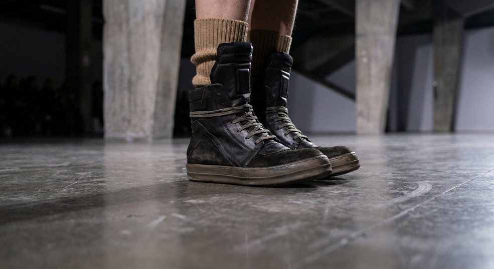 Rick Owens 2025 春夏系列发布第二张图