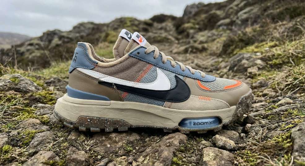 sacai x Nike 2025 春夏合作系列鞋款正式曝光第二张图