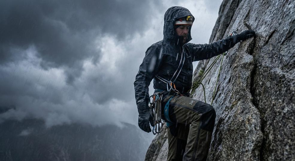 户外运动功能穿搭：高手秘籍揭秘竟能提升表现100%+第二张图