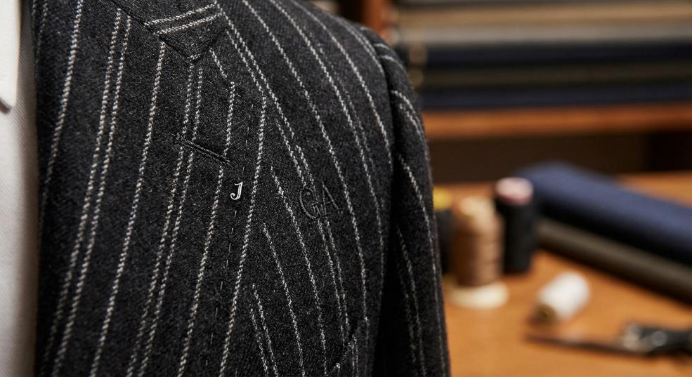 GIORGIO ARMANI 为尤文图斯足球俱乐部设计全新制服第二张图