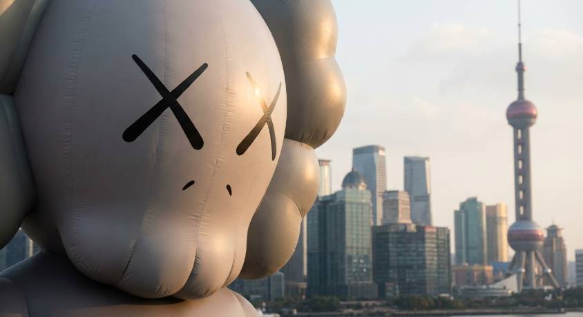 《KAWS:HOLIDAY》第十一站即将首登上海第一张图