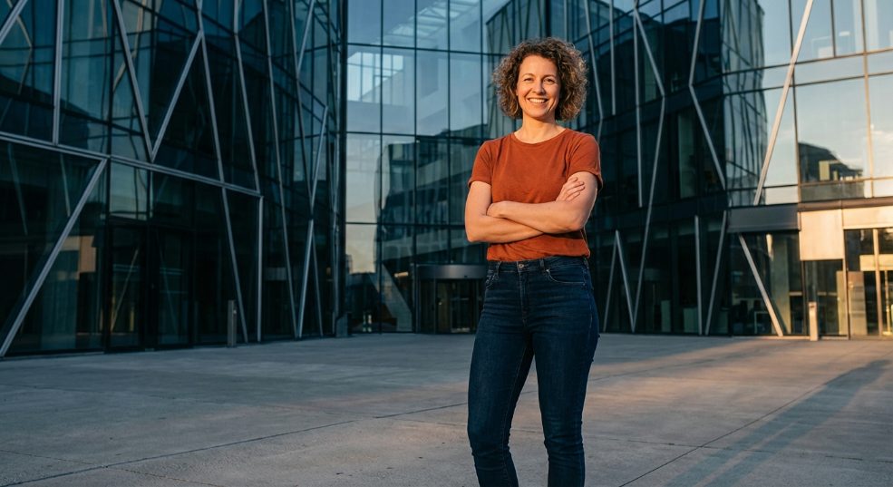 对比色冲击效果：玩转色彩的极致震撼秘诀第二张图