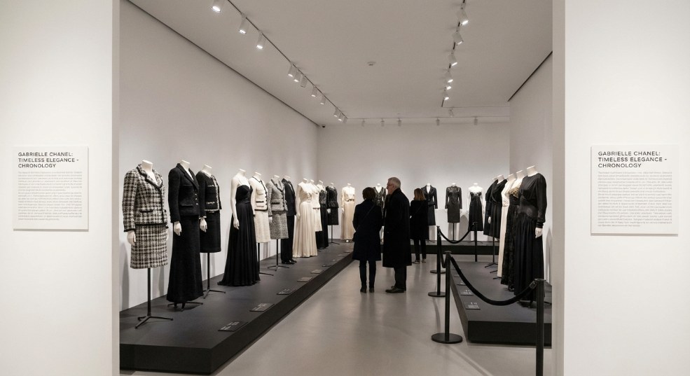 《时尚宣言｜嘉柏丽尔·香奈儿》展览登陆上海当代艺术博物馆第一张图