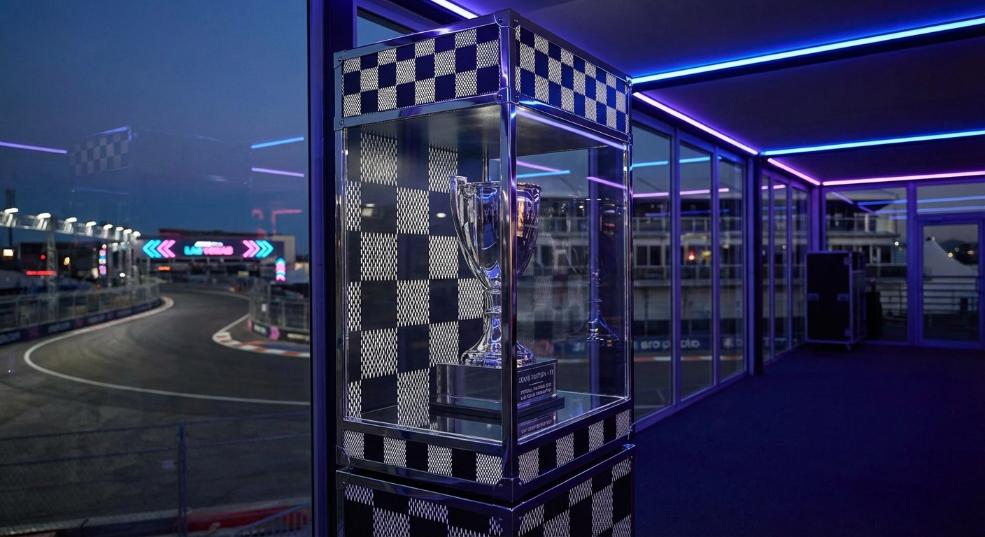 LOUIS VUITTON 为 F1 打造定制奖杯箱第二张图