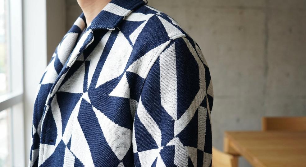 如何用几何图案创造出极具现代感的穿搭风格第一张图