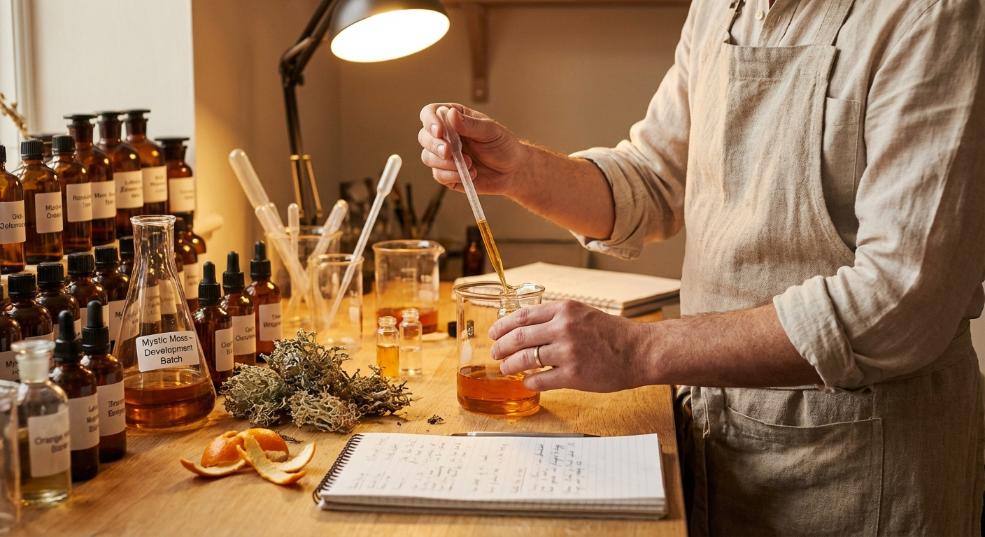 Dries Van Noten 推出全新淡香型香水第二张图