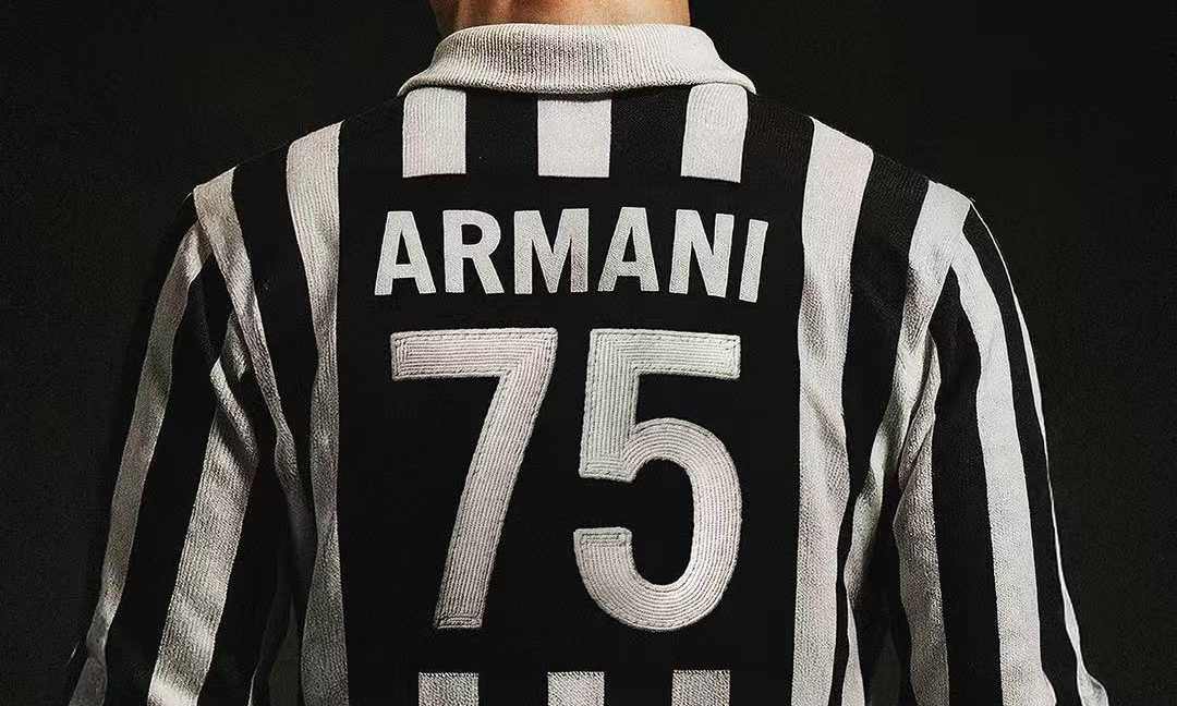 GIORGIO ARMANI 为尤文图斯足球俱乐部设计全新制服