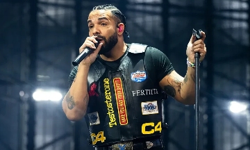 Drake 成为 Spotify 月度听众最多的说唱歌手