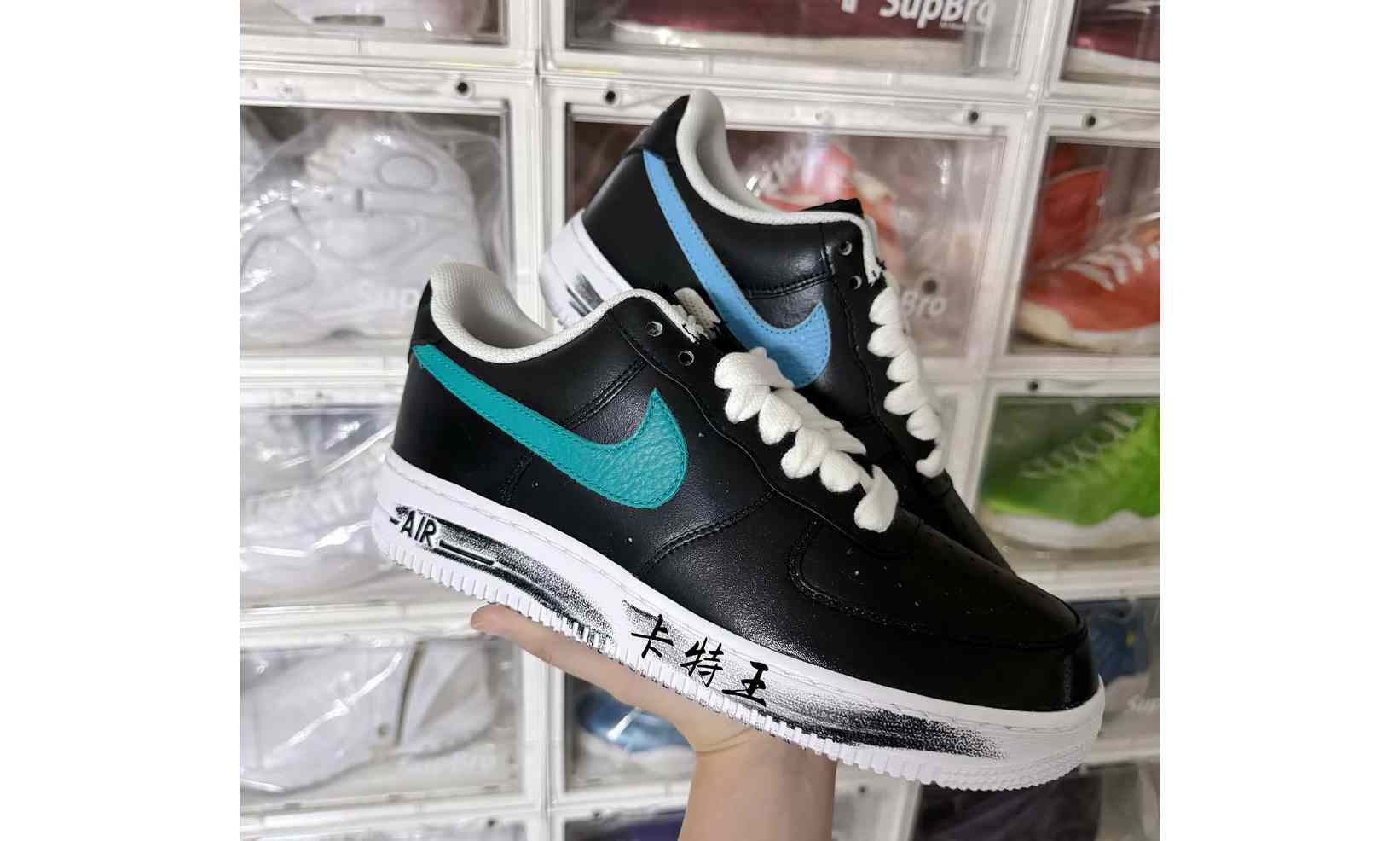 抢先预览 PEACEMINUSONE x Nike Air Force 1 全新版本