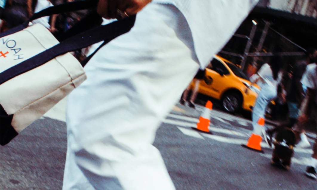 NOAH 发布全新 Mini Core Logo Tote