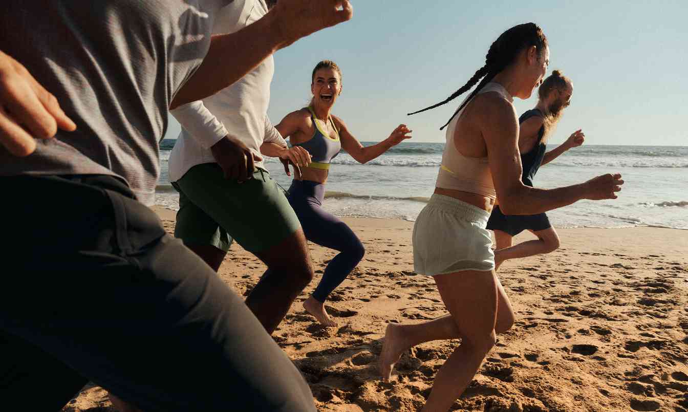 换上得力运动装备，和 lululemon 一起动出好状态